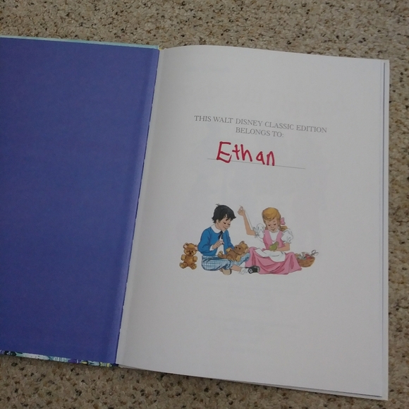 Disney Babe in Toy land book - Picture 2 of 6